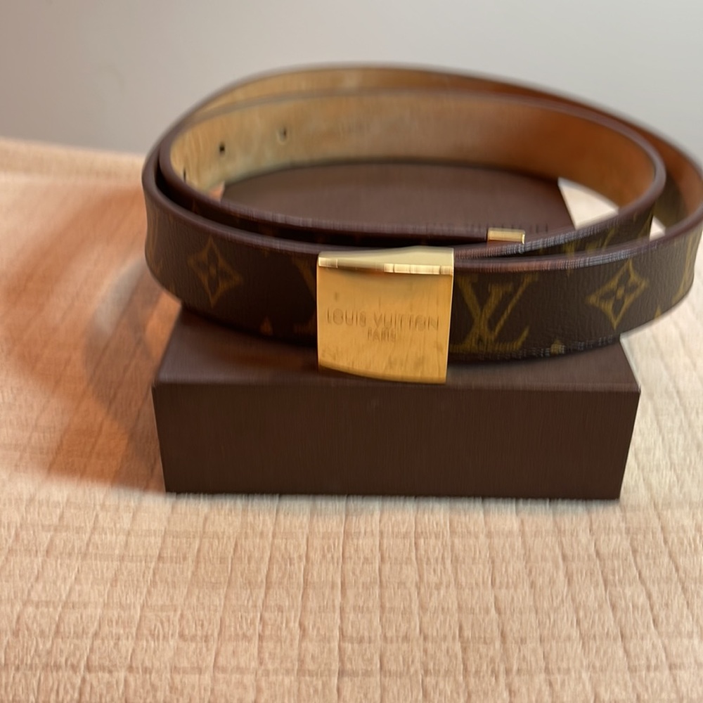 Authentic LOUIS VUITTON Ceinture Carre Buckle Belt Monogram